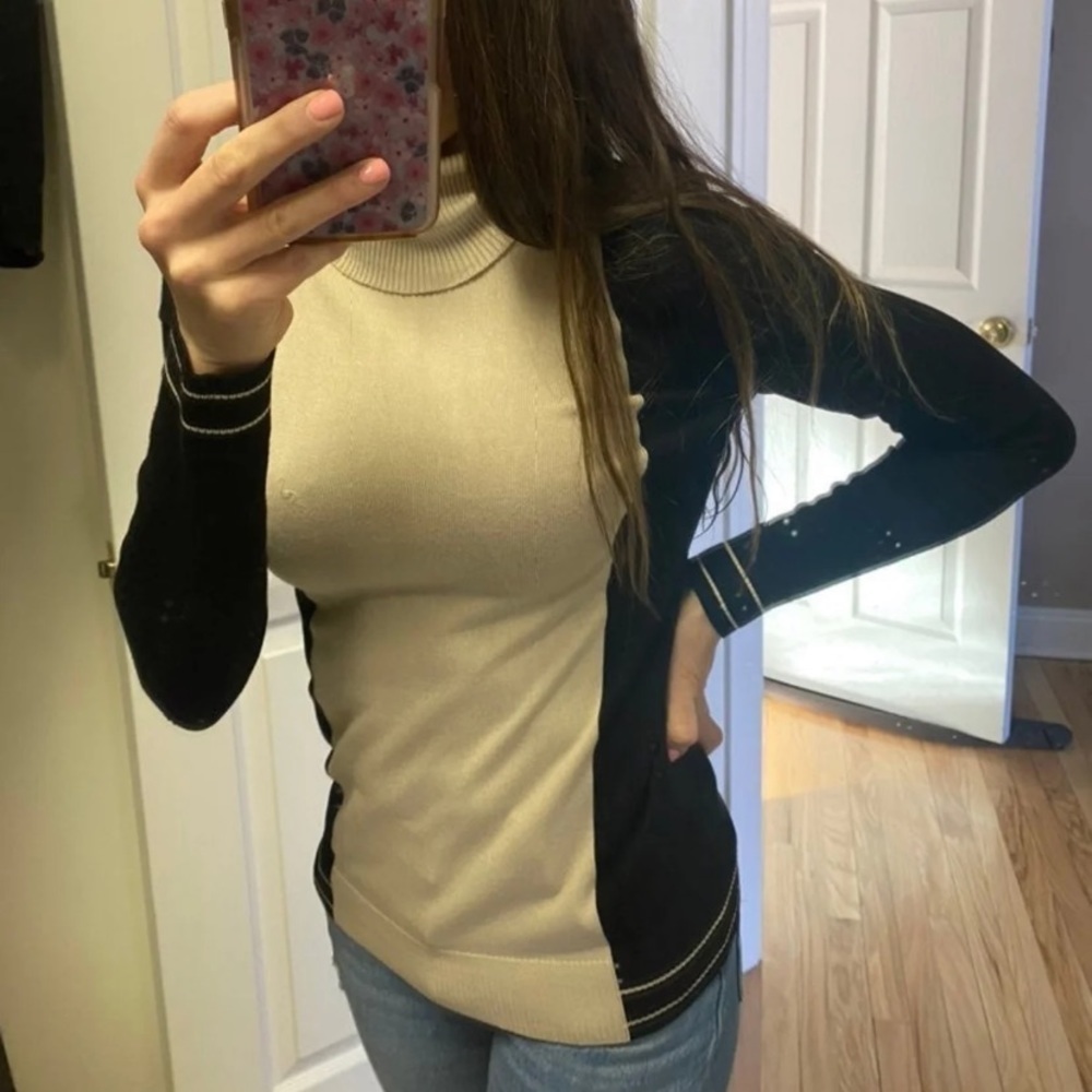 525 turtleneck sweater